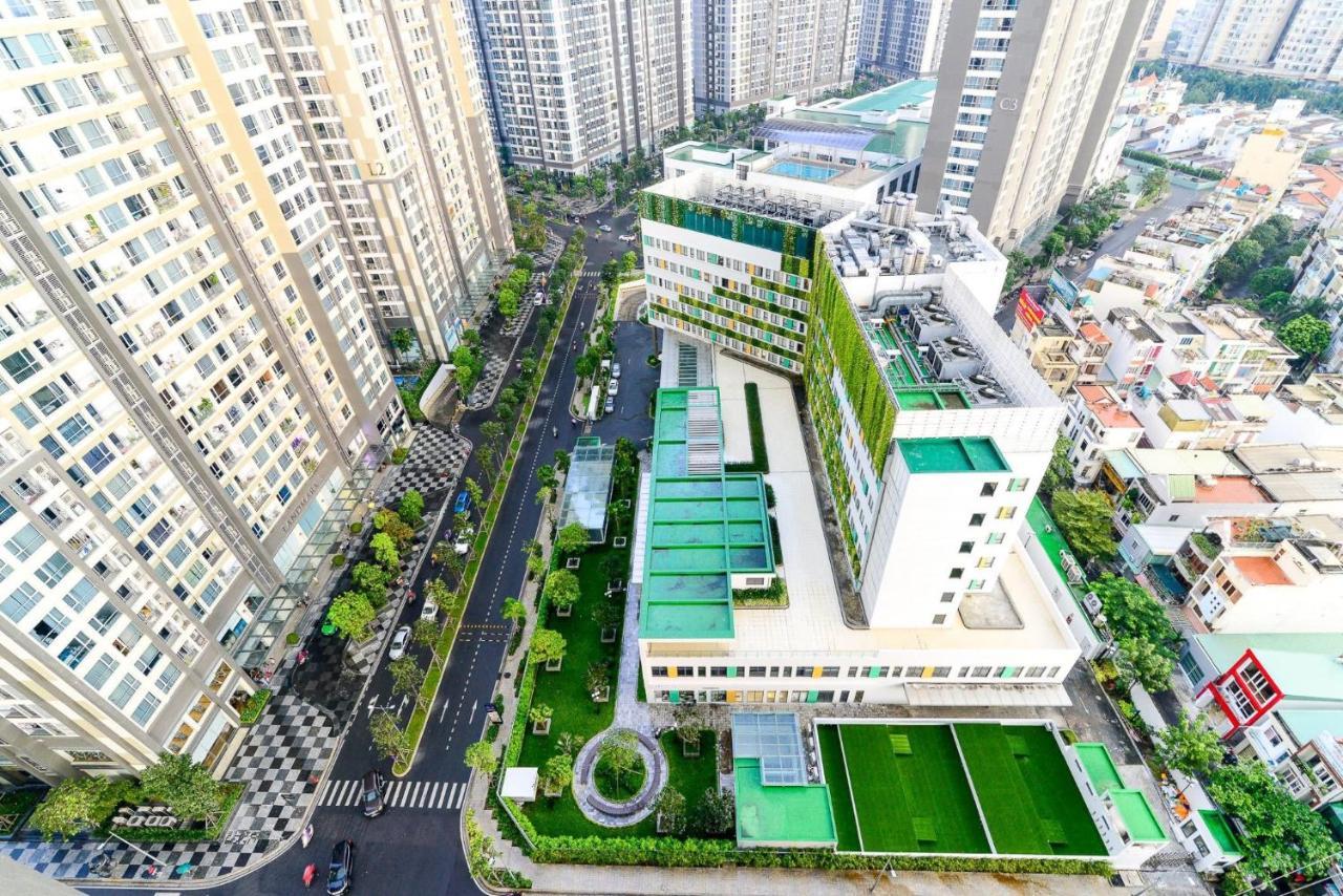 Vinhomes Landmark Apt Renovation 2025 By Bevista Ho Chi Minh City Exterior photo