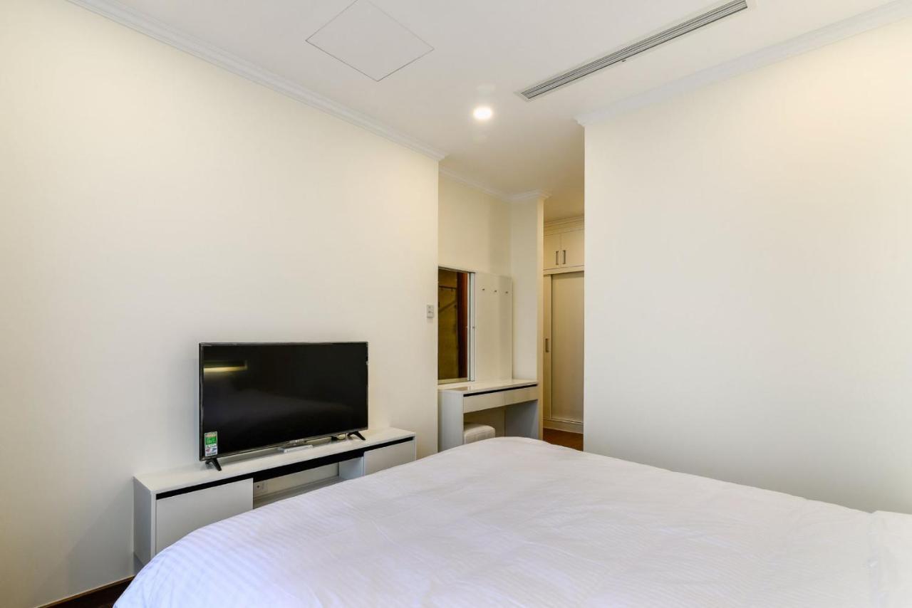 Vinhomes Landmark Apt Renovation 2025 By Bevista Ho Chi Minh City Exterior photo