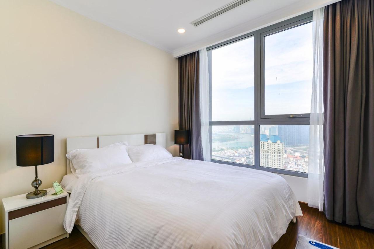 Vinhomes Landmark Apt Renovation 2025 By Bevista Ho Chi Minh City Exterior photo